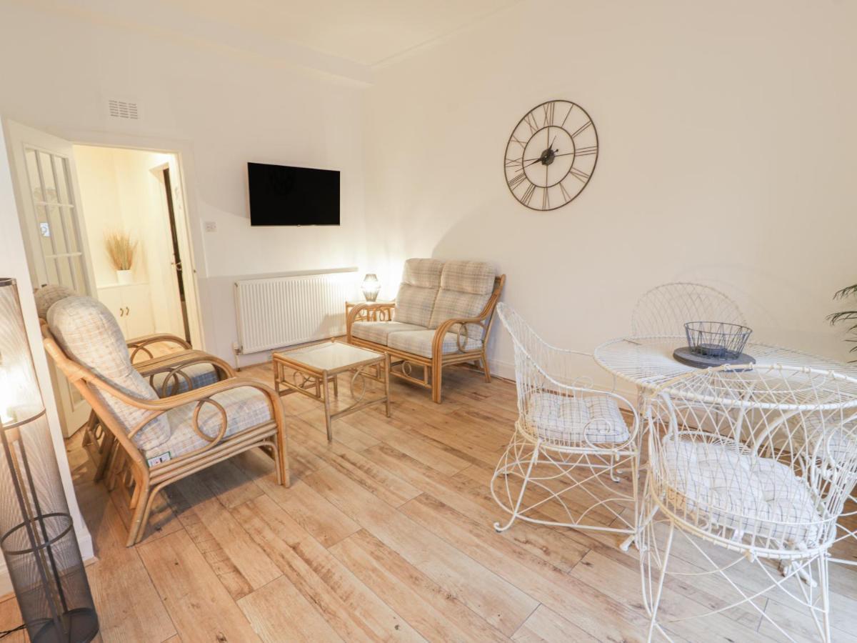 Garden Apartment Ayr Exterior foto